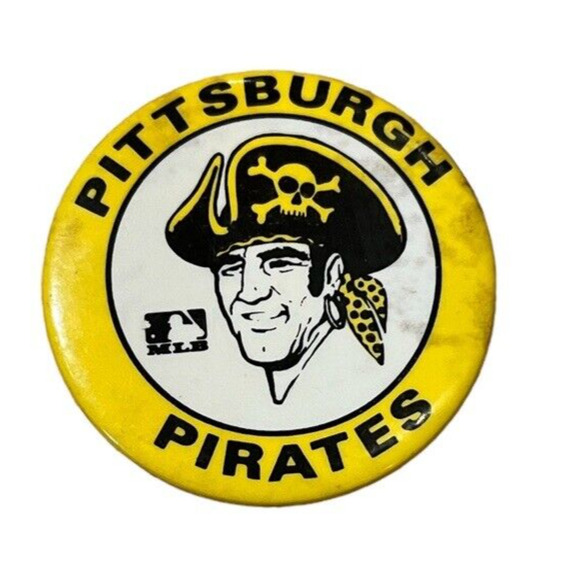 1960’s Vintage MLB Pittsburgh Pirates Collectible Baseball Button Pin Pin-back - Picture 1 of 3